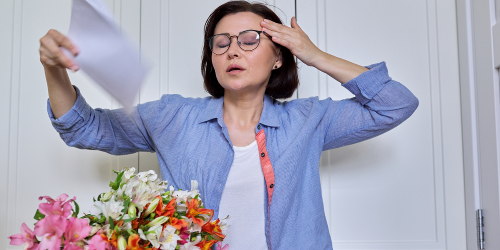 what does a hot flash feel like during perimenopause